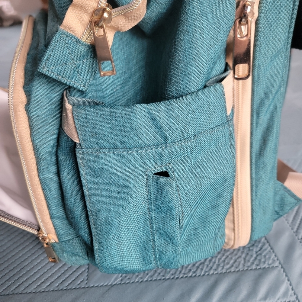 Green Diaper Bag with Bed - Picture 3 of 12